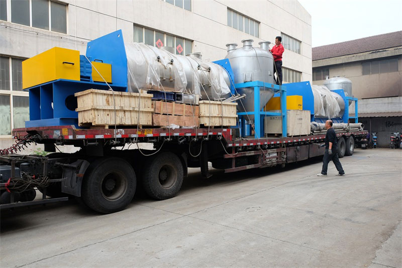 LDH-12000L、LDH-8000L犁刀混合機成套設備發往山東臨沂