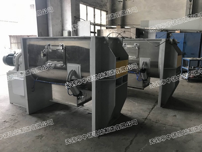 無錫中銀兩臺1000L螺帶混合機成功發往安徽合肥